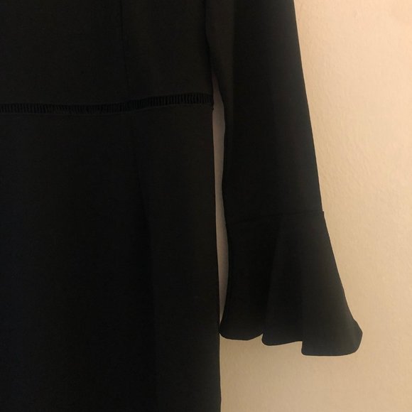 Black flounce sleeve midi dress - Picture 2 of 4